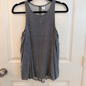 Old Navy Black and White Geometric Sleeveless Tank